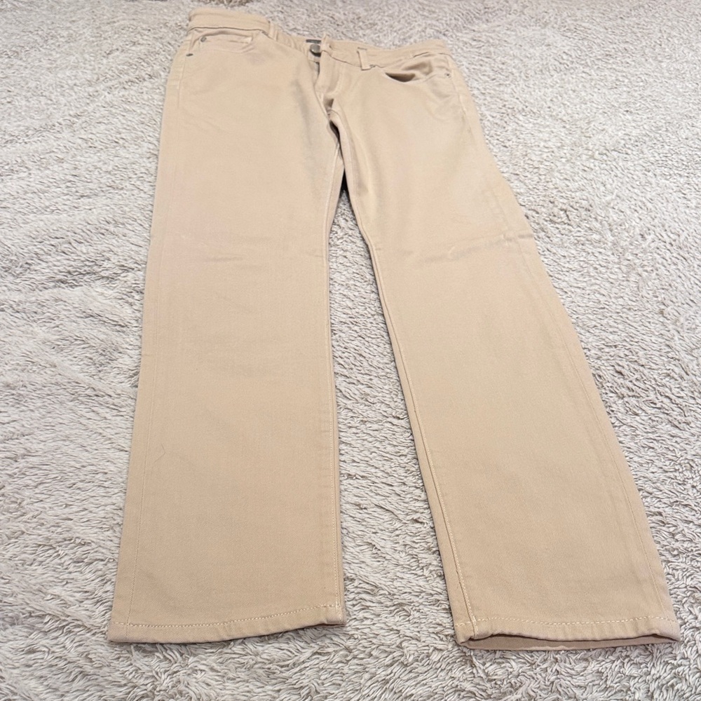 DL1961 Russell slim straight men’s Beige Jeans. Size 30x34. Worn a few times.